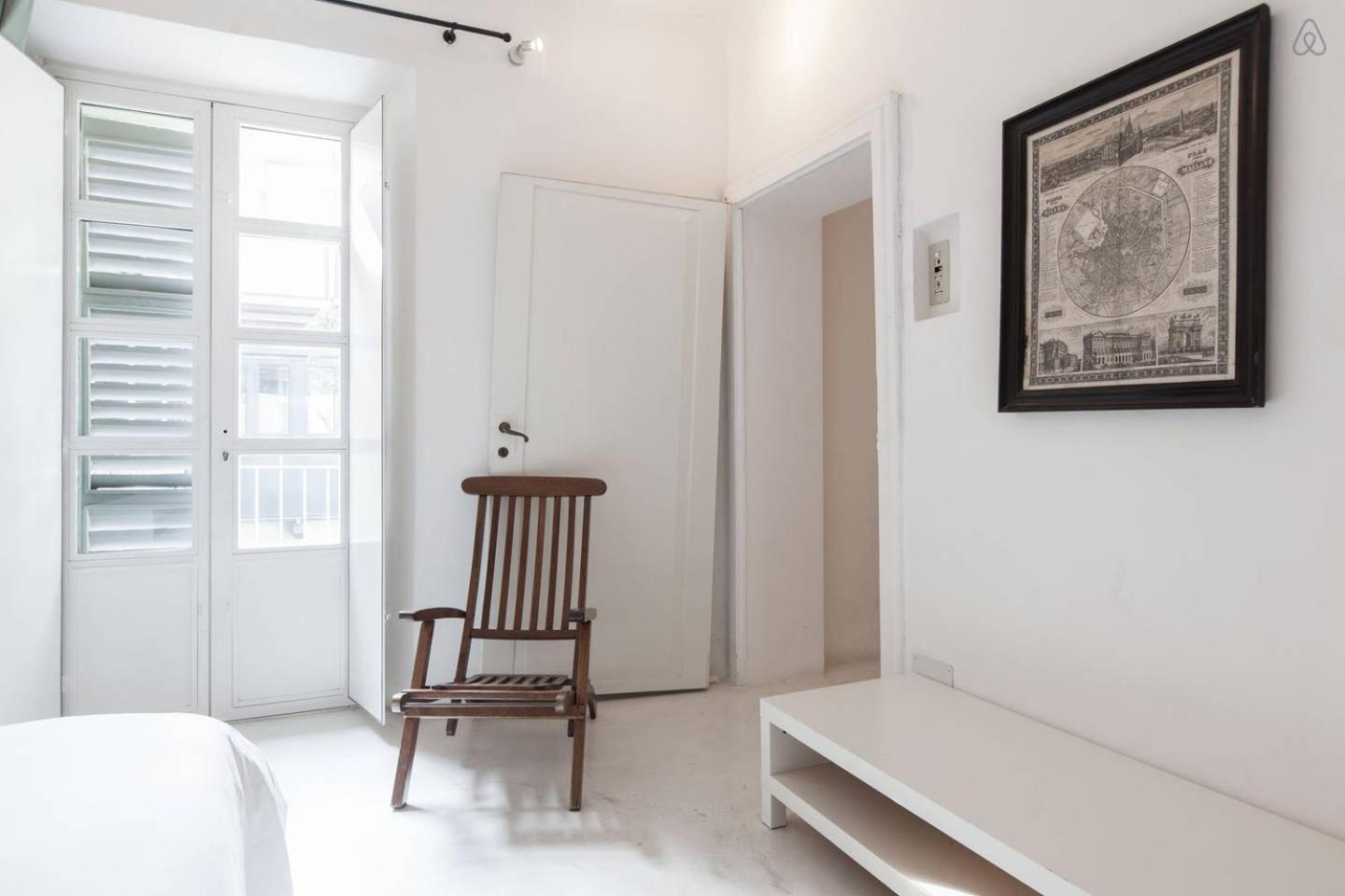 Casa - And - Modernist Marvel Milano